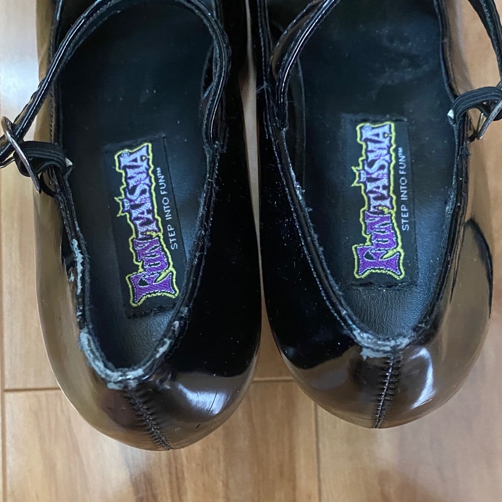 Funtasma Glossy Black Mary Jane Heels - Picture 4 of 5